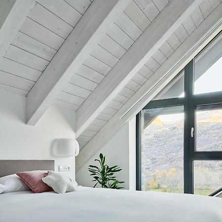Casa De La Paz En El Valle De Tena Сандиньес Экстерьер фото