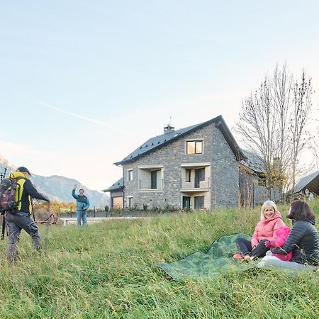 Casa De La Paz En El Valle De Tena Сандиньес Экстерьер фото
